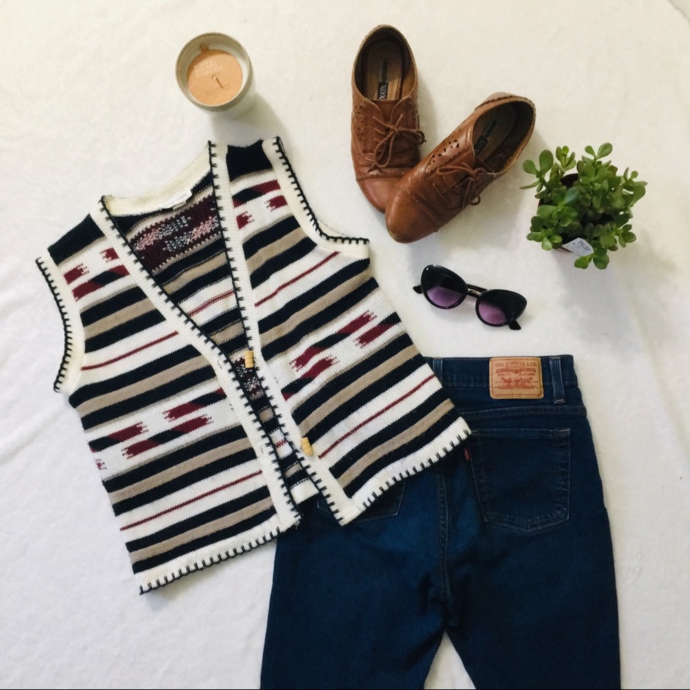 FREE🍓 vintage 100% acrylic soft boho vest
